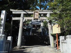 湯前（ゆぜん）神社

天平勝宝元年（749）創建　熱海の湯の神
「病を除く効果がある温泉がある」と神様からのお告げがあり、祠を立てて神を祀ったのが始まりとのこと。
熱海の温泉に感謝し、泉脈が絶えないようにと、毎年春と秋に例大祭が開催されます。