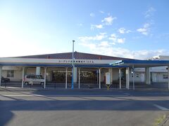 ユーグレナ石垣港離島ターミナル。
今日は西表島に行くのです。