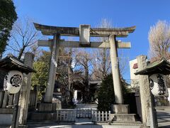 続いて訪れたのは素盞雄神社。