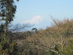 富士見台からの富士山拡大写真　前の写真では富士山が小さいので、望遠で写真撮影しました