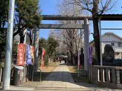 富士神社の御朱印は近くの天祖神社でもらうようにとのことで、天祖神社に移動。