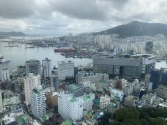 釜山タワーからの景色。
港町ですね。