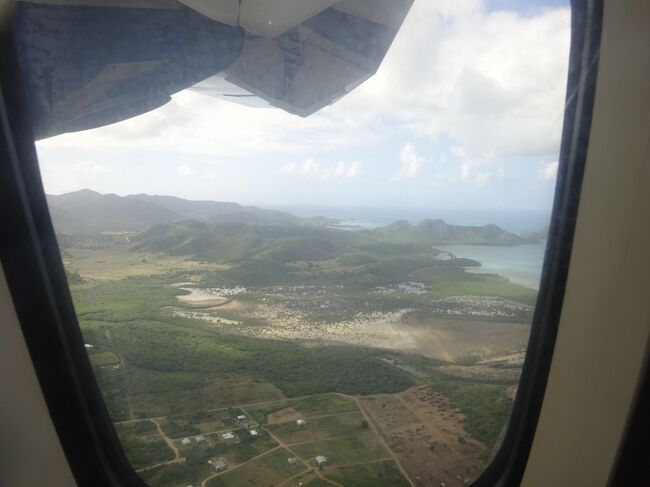 アンティグア島が見えてきました。