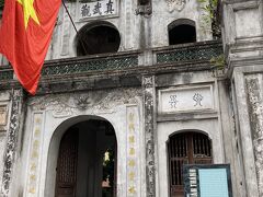 クアンタン寺
入場10000VND
中は静かで拝観客もまばらでした。
のんびりと休みたかったので丁度よかった