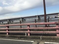 鹿島神宮を後にします。
神宮橋を渡って帰路につきます。