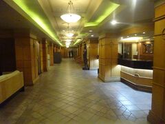 （車を下車します。）
Hのフロント