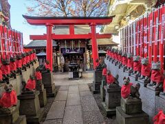 豊川稲荷東京別院で参拝。三神殿。