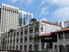 ラッフルズホテルはコロニアル調でシンガポールの最高のホテルです。