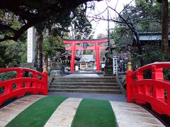 お宿のすぐ近くに白浜神社があるので行ってみました。