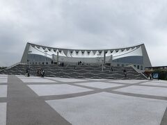 【2日目」
朝に車を借りて1日ドライブ。
最初は「マリンワールド海の中道」へ。