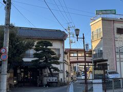 松元寺の近くに旅館『杖温泉 弘法湯』さんが建っています。

昭和の温泉旅館の佇まいが懐かしい、いい雰囲気のお宿ですね。

しかし、今回私が泊まったお宿はこちらではありません…