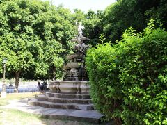 マリーナ地区方面へ
ガリバルディ庭園