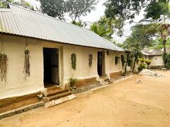 茶畑で働く人々の村