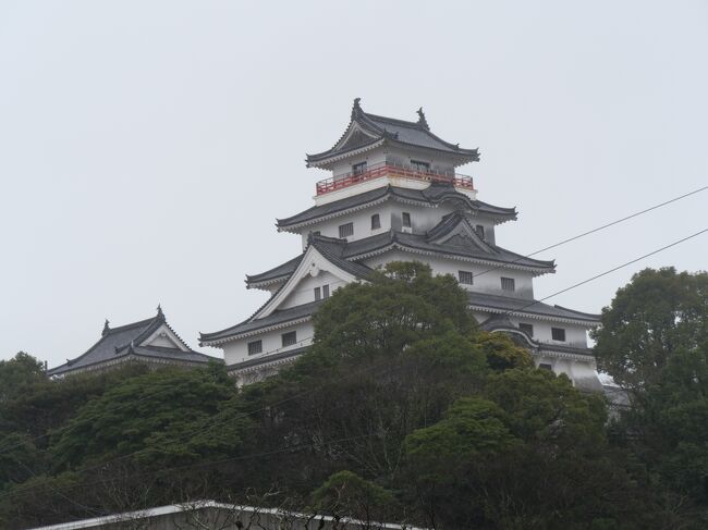 この場所まで来ると、唐津城天守が良く見えます。