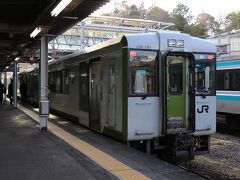 都内から電車続きでしたが、ここからは気動車へ乗換。残していた磐越東線の乗りつぶしにかかります。
郡山～いわきという磐越西線と合わせて福島県を東西にぶった切る形で運航されている磐越東線。需要が多くないのか全線を通して運行されるのは1日6往復のみ。かと思えば、併走するように走る高速バスは20本以上ありどうしてこうなったのか・・・と思わずにはいられないところ。

列車利用時は時刻表をよく確認した上での乗車が必要です。
また、Suicaなどの交通系ICカードも対応していないのでその点についても気を付ける必要がありそう。