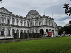 シンガポール国立博物館・・・

こちらは素通りして