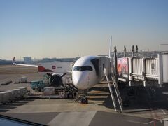 羽田空港。２週間前に来ているので、今までとは何か新しい視点で眺めようと思いました。