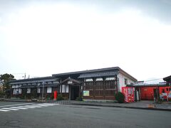 途中、長門市の仙崎駅へ到着。
ここ、山陰本線の長門市駅から1駅しかない仙崎線の終点。

世に言う盲腸線。こんな所に来るとは思わなかった。。