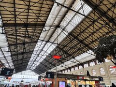 31th Dec (Sun)
Gare de Marseille-Saint-Charles

アヴィニョンを出発して約40分ほどでマルセイユ サンシャルル駅到着。
今回のフランスTGV移動では遅れが一度もなかったという素晴らしさ！！と、妙なところに感心する（笑）