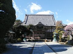 綺麗な境内のお寺です