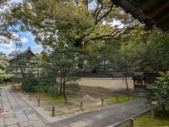 博多旧市街エリアの寺は京都や鎌倉のように積極的に境内を開放していない様子

一般の入場エリアは限定的
拝観料もなしでした