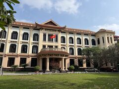 この素晴らしい外観の建屋はベトナム美術博物館でした。