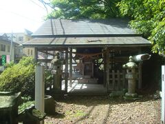 「畑下温泉神社」と書かれた看板がありました。創建や再建の年が書かれた程度で簡単な看板でした。