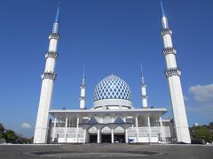 スルタン サラフディン アブドゥル アジズ シャー モスク (ブルーモスク)