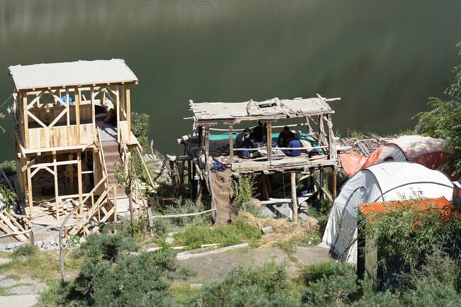 かつては何も無かったボリッド湖だったが、今は観光開発が進みつつある様に見えた。