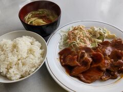 ランチはしょうが焼き定食　６００円