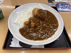 前沢牛コロッケ入りカレーを注文

コロッケは小さくて牛肉感はなかったですが、カレーは美味しかったです