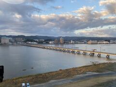 ホテル近くの松浦川
松浦橋