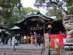 2023年の干支兎に因んで、年は明けていませんが、一足早くフライング初詣に岡崎神社へ行きました