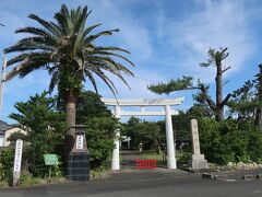 3日目。船の時間まで最後の屋久島観光です。

益救（やく）神社。