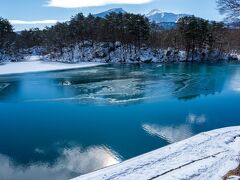 五色沼では一番デカイ毘沙門沼と奥には磐梯山も見える。