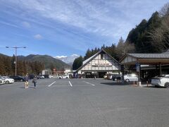 お昼は今回は道の駅大桑にある米っこ工房大桑へ
遠くに木曽駒ヶ岳が見えます。
