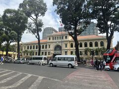 サイゴン中央郵便局。