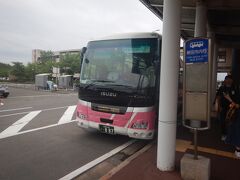 秋田駅行きのリムジンバスに乗る。