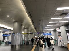 約1時間後ソウル駅ひとつ手前の孔徳で下車