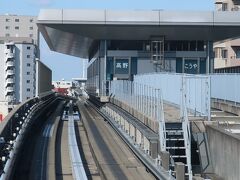 その高野駅
「たかの」ではなく「こうや」と読む
昭和51年まで存在していた町名で､現在は高野の町名はない
当然開通したときにも「高野」という町は既になかった