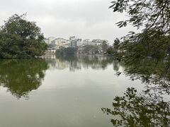 ホアンキエム湖