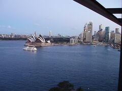 移動してシドニーオペラハウスの眺め。