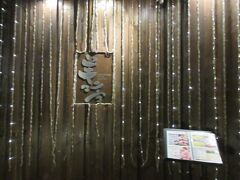 本日の夕飯は予約しておいたすすきののジンギスカン料理店「羊々亭」さん。

札幌のお店なのにアサヒビールの直営店というなかなか挑戦的なお店です。