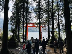 平和の鳥居