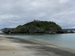 海中道路から行かれるもう一個の島へきました。
こちらが一番見どころがあるようです。