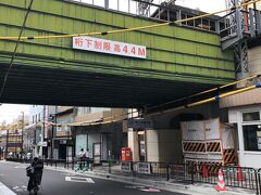 桃山御陵前駅です。