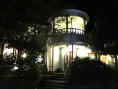 18:35　風見鶏（高知県高知市福井町）
ここも春のお遍路ドライブで行きたいと思っていたレストランのの一つです。
大正ロマンの雰囲気が漂っています。