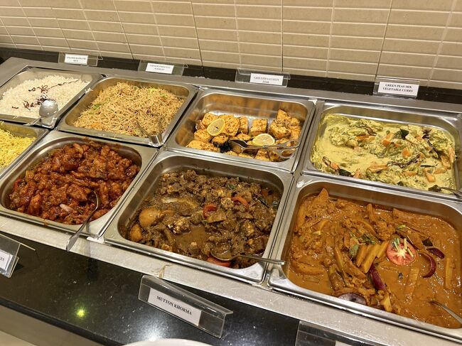 持っててよかったPP<br />本来なら機内食の時間だからお腹空いたし、もちろんアルコールも飲めるラウンジで軽く食べておこう････<br /><br />そのままソファーで眠りにつき、目が覚めたら0:20<br />あれ？ボーディング23:50だったよね･･･やべっ！