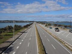 海中道路