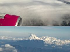離陸から1時間20分を過ぎた頃、富士山が見えてきました。

千歳から静岡に向かうときは、左座席、静岡から千歳に向かうときは右座席に座ると富士山が見えますよ。

アポロチョコのような感じに雪を冠った富士山。
今年は雪が少ないのかな。